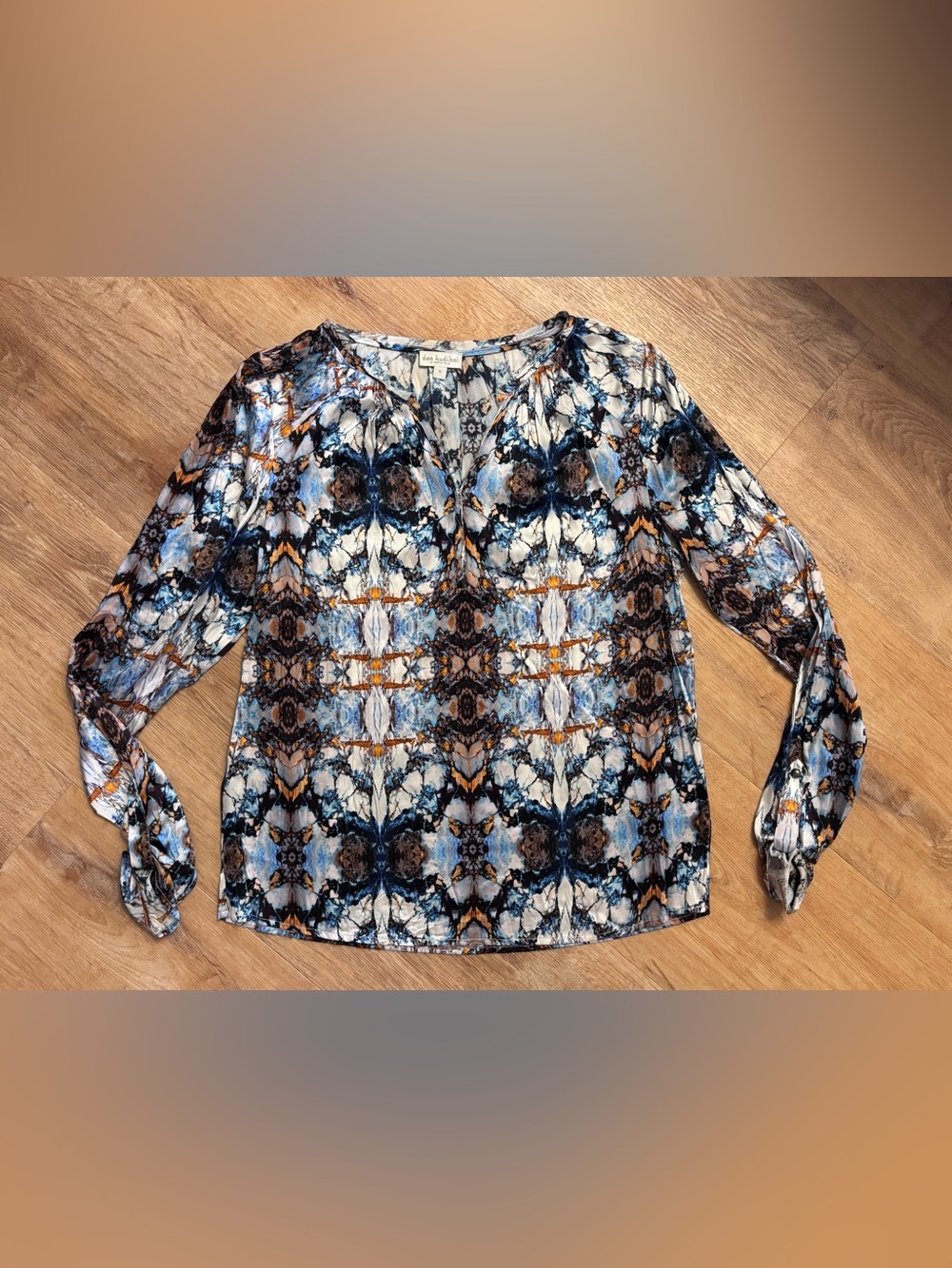 dea kudibal Geometric Silk Blend Blouse Size Small Like New - Picture 5 of 16